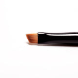 BROW DEFINER BRUSH